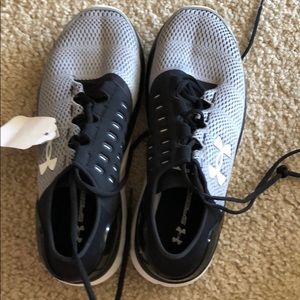 Under Armour tennis shoes